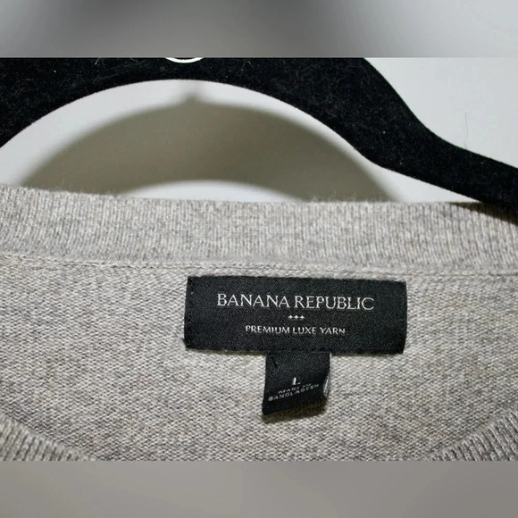 Banana Republic Heathered Tan Long Sleeve - Picture 2 of 5